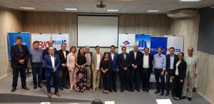 Presidente da CBIC com representantes do setor da construção do Norte e Norteste da Indústria da Construção (Foto: Divulgação da Assessoria de Comunicação do Sinduscon-AL